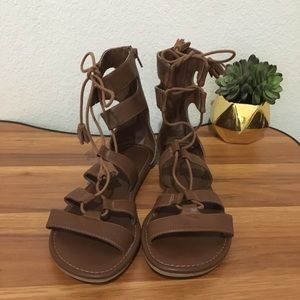 Mia Sandals size 8